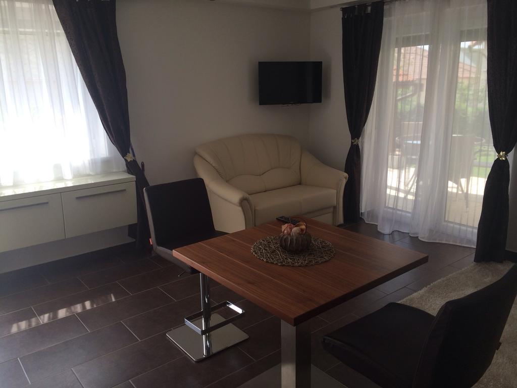 Leiner Apartman Heviz Quarto foto